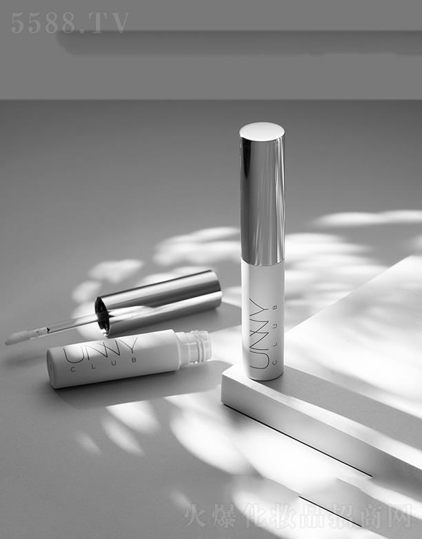 ���RƷ�ƹ������޹�˾�������pӯ�֊y�۲������  4.8g  ƽ�����w