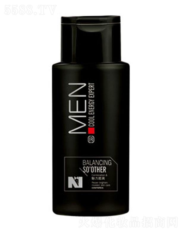 �����D��ʿ��(d��ng)����ˬ��(r��n)�w¶ ����ˮ��(r��n)��������