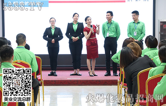 ���҂��W(xu��)�Ķ��J��