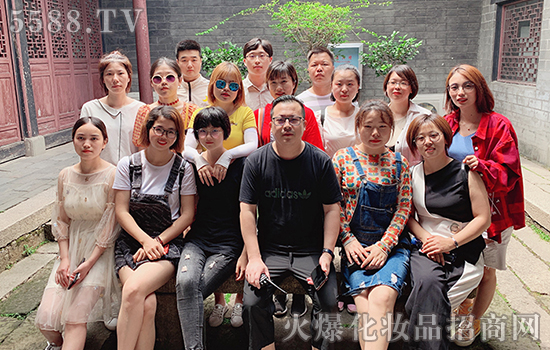 家國(guó)情懷的敬仰 家國(guó)情懷的敬仰