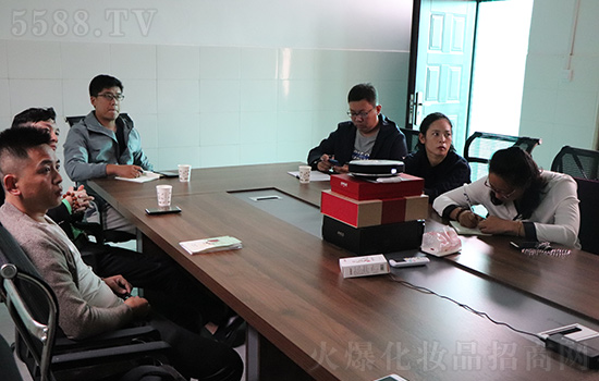 火爆網(wǎng)開展客戶培訓(xùn)服務(wù) 火爆網(wǎng)開展客戶培訓(xùn)服務(wù)