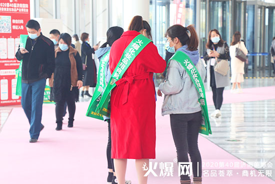 直擊濟(jì)南美業(yè)博覽會現(xiàn)場,第二天更多精彩來襲,把握更多商機(jī) 直擊濟(jì)南美業(yè)博覽會現(xiàn)場,第二天更多精彩來襲,把握更多商機(jī)