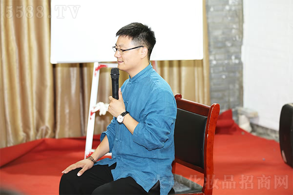 �����Ͼ�ɽ �W(xu��)��(x��)���½�(j��ng)