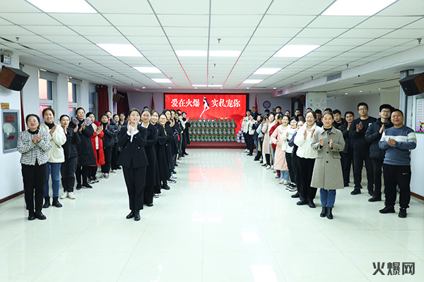 �펽�`���A������(m��ng)�»����𱬾W(w��ng)��T���l(f��)��Ů��(ji��)�YƷ��