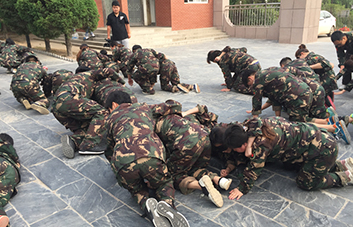 朋友一生一起走，那些日子不再有