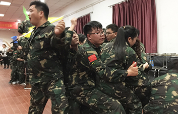 人生充滿著期待，夢想連接著未來。