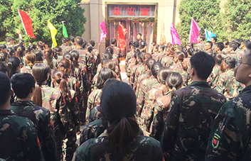 領(lǐng)導(dǎo)者是團隊的核心，一言一行都是表率！