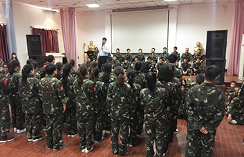 領(lǐng)導(dǎo)者是團隊的核心，一言一行都是表率！