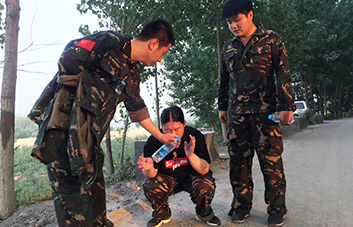 沒有比人更高的山，沒有比腳更遠的路！